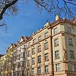 Cozy 2 Bedroom Flat In Prague